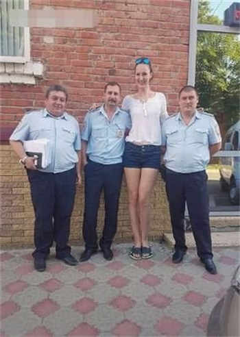 打招呼幽默用语