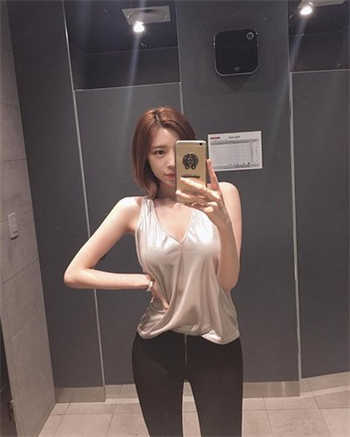 高中校花沦为公厕小说