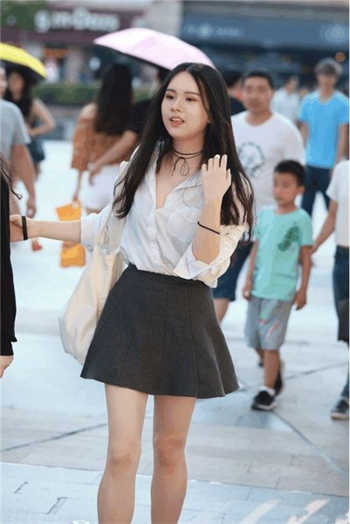 spank实践视频女贝