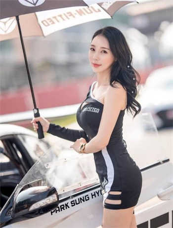证美丽的护士妈妈