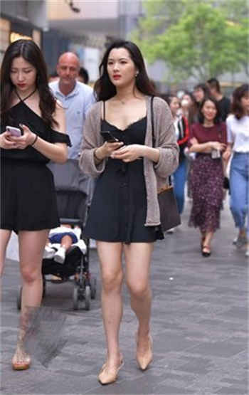 jk正能量掀裙子