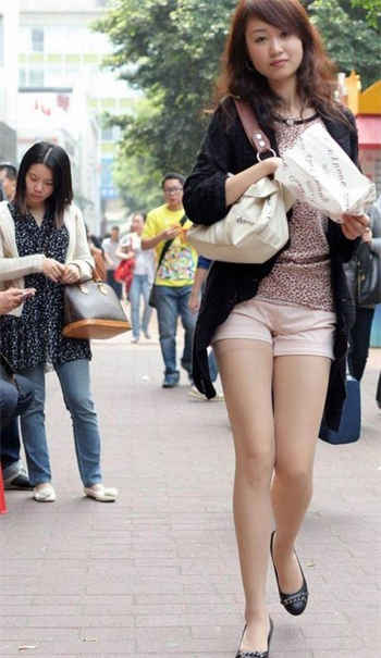 周丽珊吃瓜事件视频