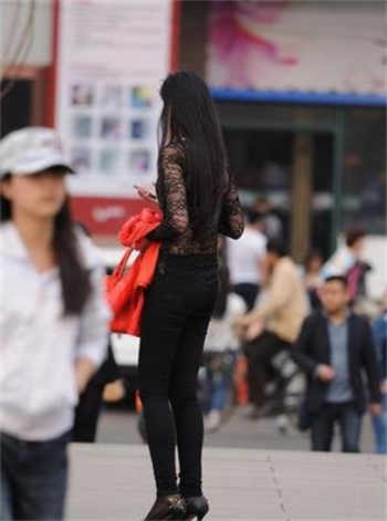 和军官火车一夜同性