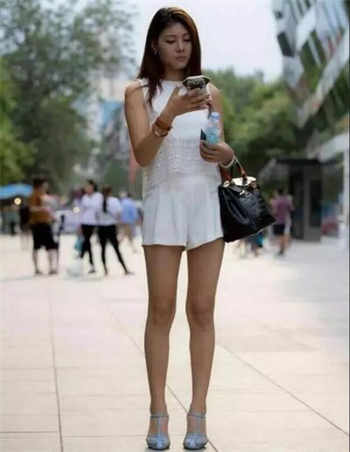 洗衣店的有夫之妇无删减版