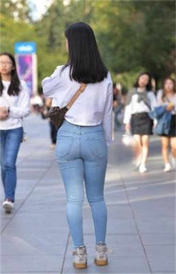 苏语嫣瑜伽教练
