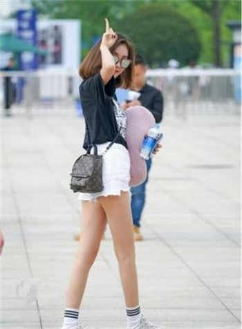 女装半身舞裙