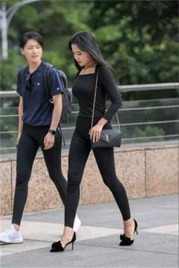 软软的露西收费视图